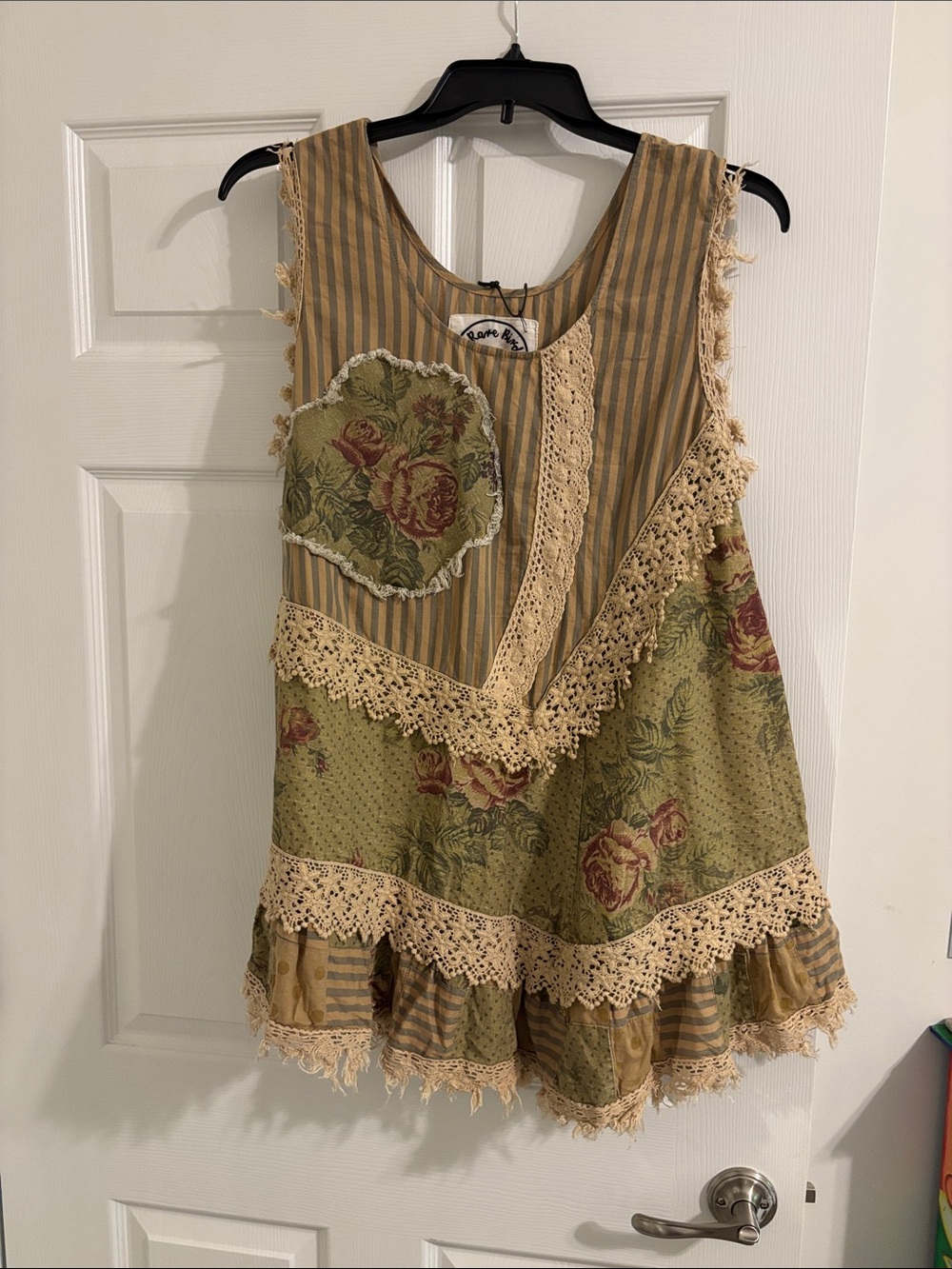 Boho Floral Lace Trim'  Vest : Overlay in Olive Green and Tan - Picture 2 of 8